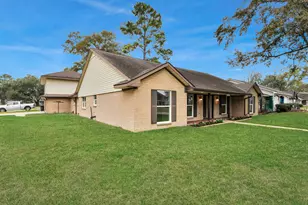 9623 Hearthwood Dr, Houston, TX 77040 - Photo 2