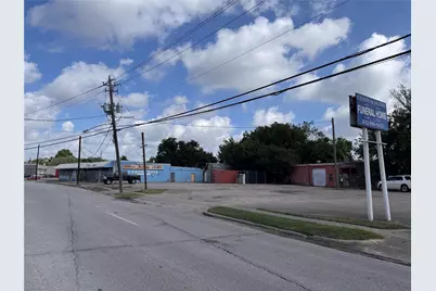7151 Lawndale Street, Houston, TX 77023 - Photo 4