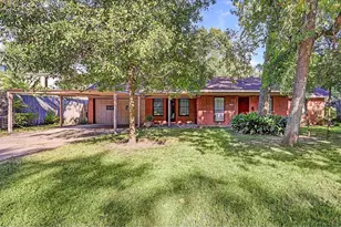 1522 Johanna Dr, Houston, TX 77055 - Photo 1
