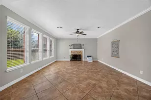 11618 Peachwood Lake Dr, Sugar Land, TX 77498 - Photo 6