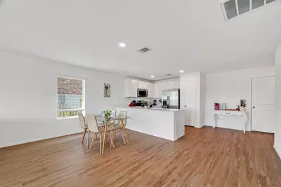 4206 Barrington Cove Lane, Baytown, TX 77521 - Photo 6