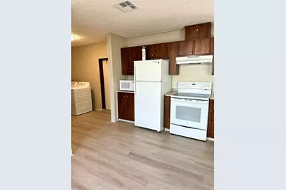 3621 County Road 161 #F, Alvin, TX 77511 - Photo 4