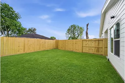 6514 Luce Street #B, Houston, TX 77087 - Photo 32