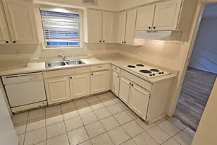 760 Thicket Ln, Houston, TX 77079 - Photo 16