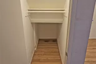 760 Thicket Ln, Houston, TX 77079 - Photo 4