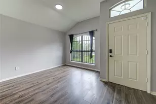 4706 E Ridge Creek Dr, Houston, TX 77053 - Photo 4