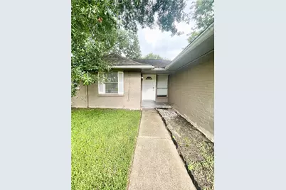 11906 Binghampton Drive, Houston, TX 77089 - Photo 4