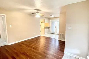 11906 Binghampton Dr, Houston, TX 77089 - Photo 6