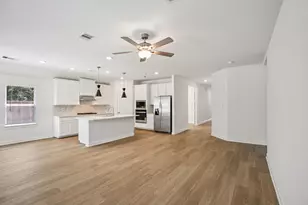 2827 Clapbread Ln, Rosenberg, TX 77471 - Photo 6