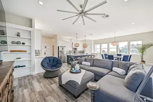 25027 Intrepid Ln, Galveston, TX 77554 - Photo 16
