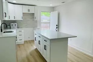9110 Heatherside St, Houston, TX 77016 - Photo 14