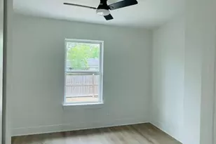9110 Heatherside St, Houston, TX 77016 - Photo 10