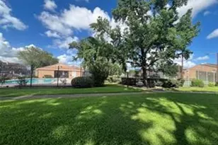 10555 Turtlewood Ct, Houston, TX 77072 - Photo 6
