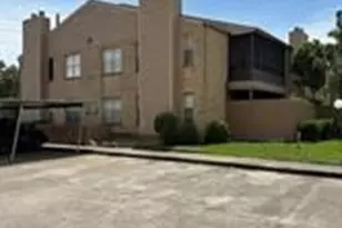 10555 Turtlewood Ct, Houston, TX 77072 - Photo 2