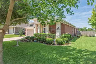 2200 Infield Ct, Brenham, TX 77833 - Photo 2