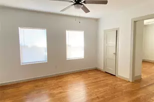 826 Fowlkes St, Sealy, TX 77474 - Photo 12