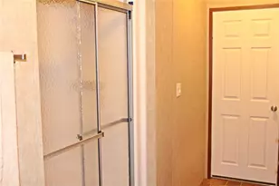 223 Baracuda Dr, Palacios, TX 77465 - Photo 12