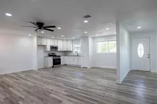 8718 Magna St, Houston, TX 77093 - Photo 12