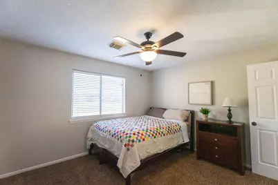 1209 Twin Oaks Street, Friendswood, TX 77546 - Photo 24