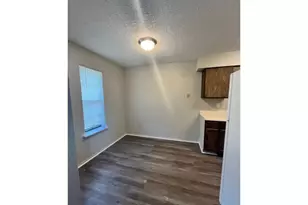 1415 W Norris St, El Campo, TX 77437 - Photo 8