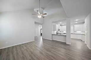 27126 Peaceful Cv Dr, Katy, TX 77493 - Photo 6