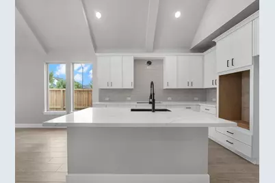 7802 Clover Gully Lane, Katy, TX 77493 - Photo 4