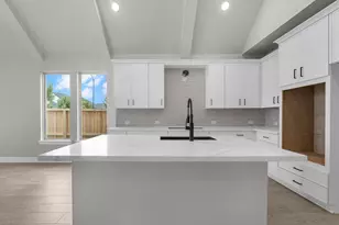 7802 Clover Gully Ln, Katy, TX 77493 - Photo 4