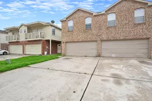11911 Chetman Dr, Houston, TX 77065 - Photo 2