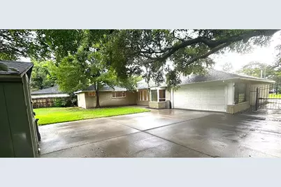 11007 Hillcroft Avenue, Houston, TX 77096 - Photo 12