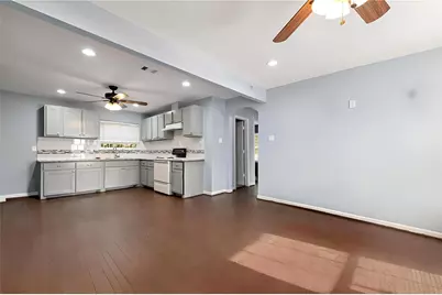 5209 Plum Drive, Houston, TX 77087 - Photo 4