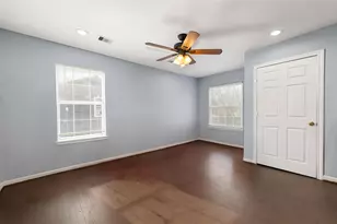 5209 Plum Dr, Houston, TX 77087 - Photo 12