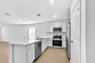 452 Texas Pecan Dr, Katy, TX 77493 - Photo 2