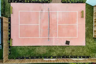 7607 Victory Reserve St, Houston, TX 77088 - Photo 48