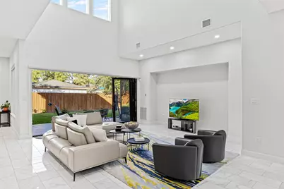 14002 Woodthorpe Lane, Houston, TX 77079 - Photo 10