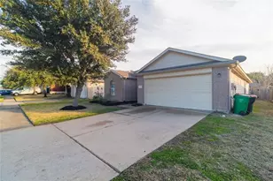 19643 Summerlin Dr, Katy, TX 77449 - Photo 2