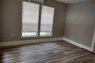 201 S Cleveland St, Dayton, TX 77535 - Photo 4