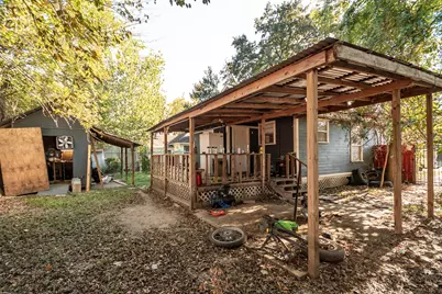 201 S Cleveland Street, Dayton, TX 77535 - Photo 20