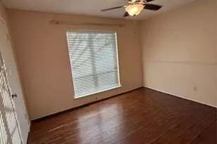 4027 W Summit Valley Dr, Houston, TX 77082 - Photo 10