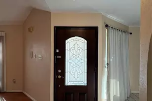 4027 W Summit Valley Dr, Houston, TX 77082 - Photo 4