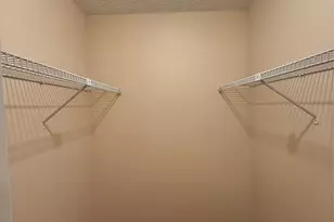 4027 W Summit Valley Dr, Houston, TX 77082 - Photo 16