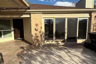 4027 W Summit Valley Dr, Houston, TX 77082 - Photo 2