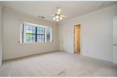 9712 Longmont Drive, Houston, TX 77063 - Photo 20
