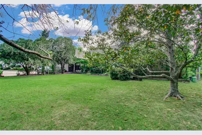 9712 Longmont Drive, Houston, TX 77063 - Photo 36