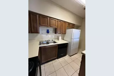 17417 Red Oak Drive #106, Houston, TX 77090 - Photo 4