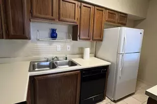 17417 Red Oak Dr, Houston, TX 77090 - Photo 4