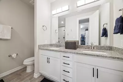 11010 Crescent Light Way, Houston, TX 77043 - Photo 12