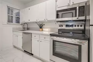 601 Bomar St, Houston, TX 77006 - Photo 14