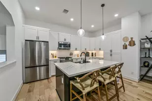 718 W Donovan St, Houston, TX 77091 - Photo 6