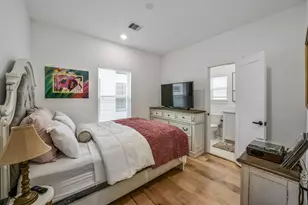 718 W Donovan St, Houston, TX 77091 - Photo 20