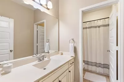 13808 N Lake Branch Lane, Houston, TX 77044 - Photo 32